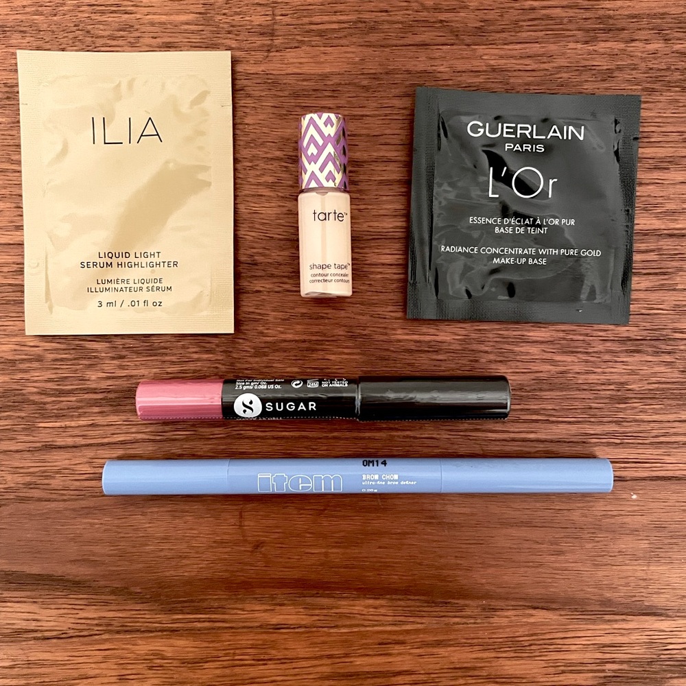 Makeup bundle: Tarte shape tape, Glossier & more